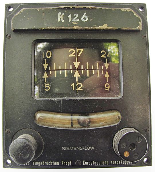 Luftwaffe LKu 4 Gyro Kompass by Siemens - Click for the bigger picture